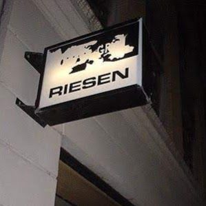 Riesen Bar
